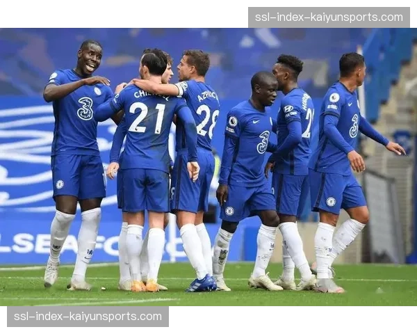 切尔西赛前训练重点演练边路传中，雅克松加练头球攻门