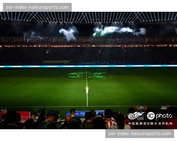 【2026年4月中超联赛·赛事筹办·场馆新建专业足球场强调草皮平整度与球速研究，优化定位球主罚体验